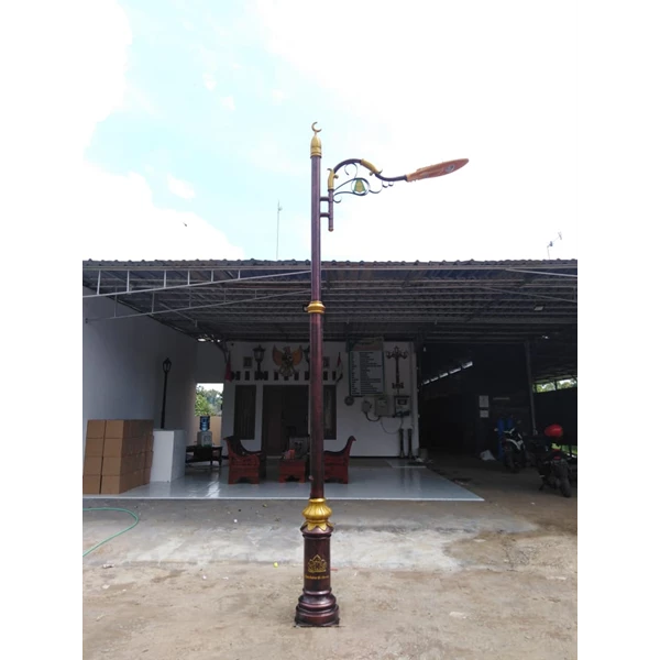 Unique Antique PJU Pole