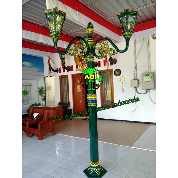 Classical Garden Light Pole Model Malioboro