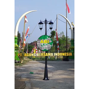  Tiang Lampu Taman Jalan Medan Merdeka
