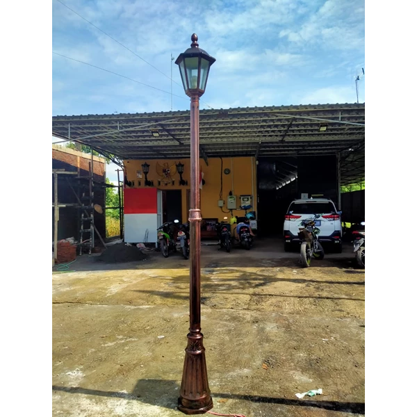 Medan Merdeka Street Park Light Pole