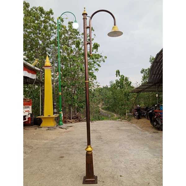 Minimalist Residential Street Light Pole Pju