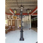 Unique Classical Garden Light Pole 1
