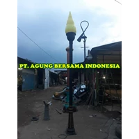 Tiang Lampu Taman Makam Pahlawan Kota Tangerang