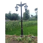 Unique Antique Garden Street Light Pole 1