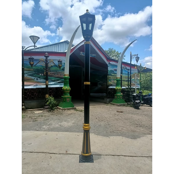 Street Light Pole agung bersama Indonesia 