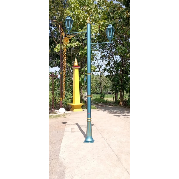 Decorative Light Pole Street Light Pole 4 Meters