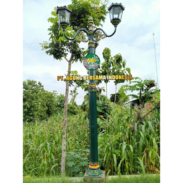 Mountain Garden Light Pole Decoration
